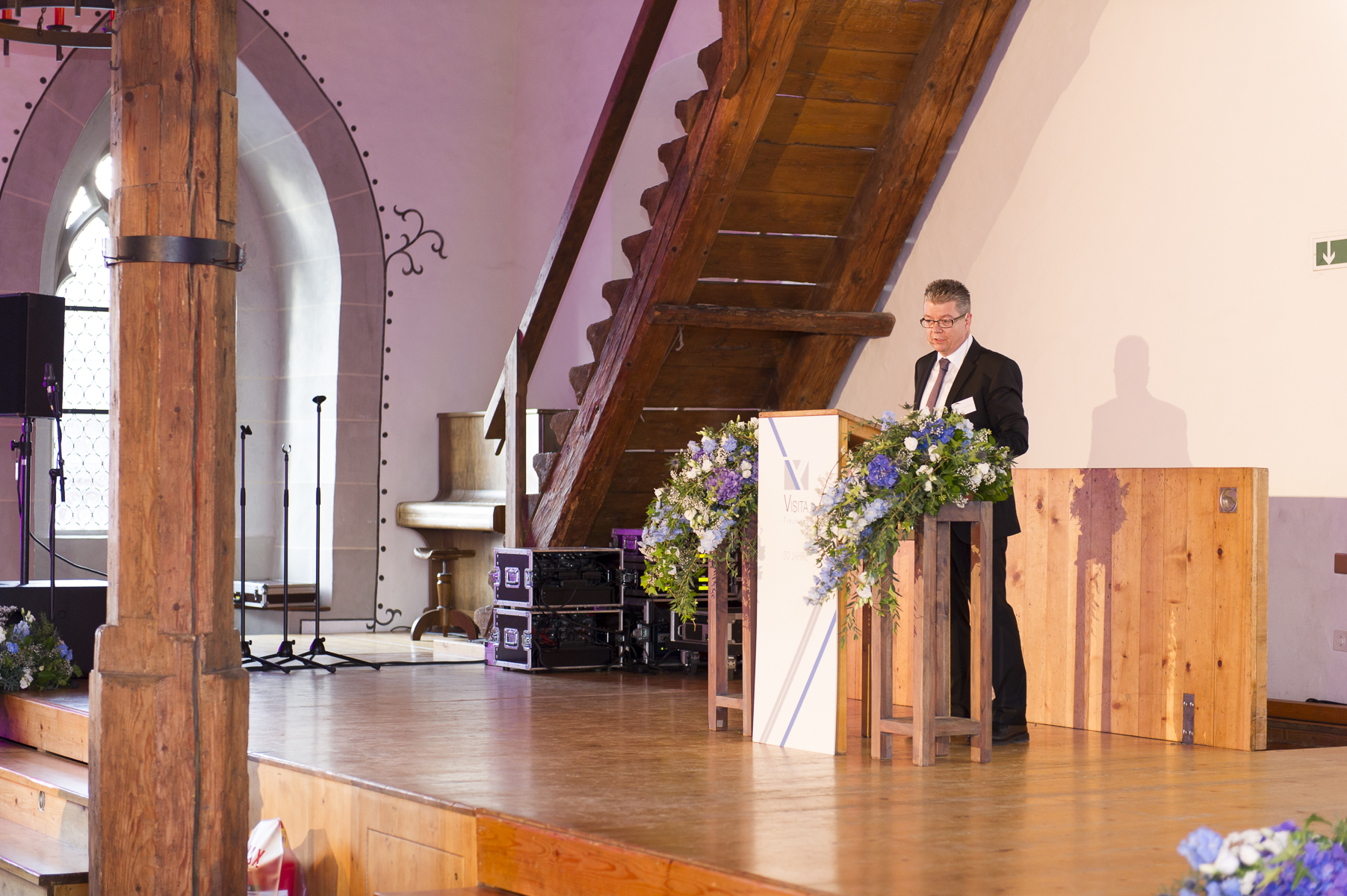 30-Jahre Jubiläum - Visita Treuhand AG - Abacus - Treuhand - Treuhänder in Lenzburg - Buchführung - Administration - Jahresrechnung - Steuern - Beratung - Schweiz