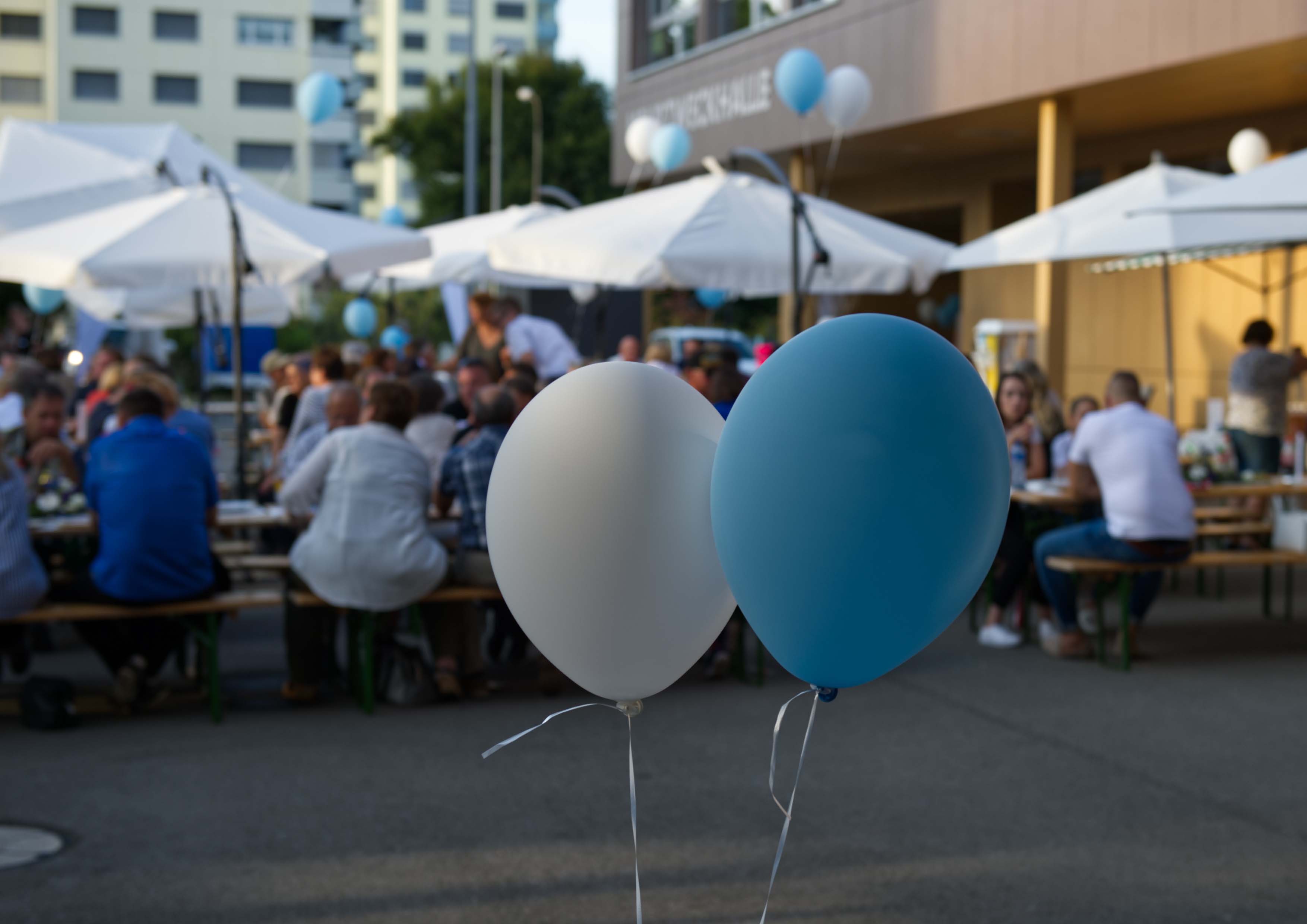 35-Jahre Jubiläum - Visita Treuhand AG - Abacus - Treuhand - Treuhänder in Lenzburg - Buchführung - Administration - Jahresrechnung - Steuern - Beratung - Schweiz