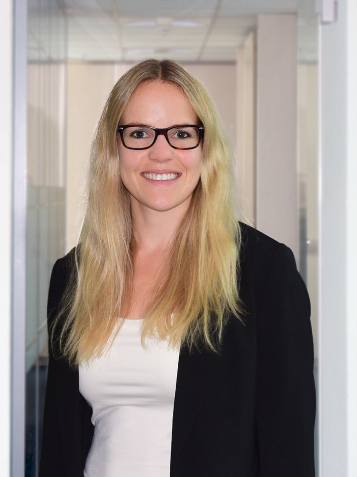 Priska Schaad - Mandatsleiterin - Visita Treuhand AG - Abacus - Treuhand - Treuhänder in Lenzburg - Buchführung - Administration - Jahresrechnung - Steuern - Beratung - Schweiz