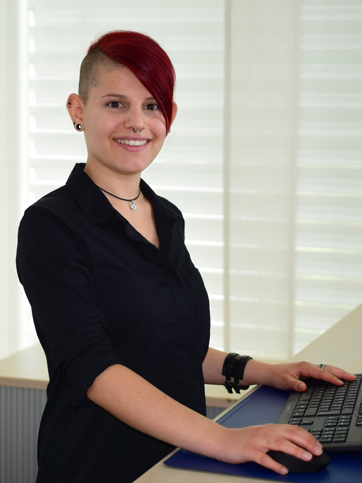 Nadine Wernli - Mediamatikerin - Visita Treuhand AG - Abacus - Treuhand - Treuhänder in Lenzburg - Buchführung - Administration - Jahresrechnung - Steuern - Beratung - Schweiz